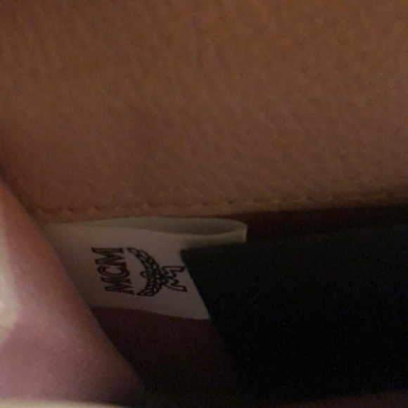 MCM NEW Klara Leather Fold Medium Wallet Pink - Picture 7 of 8